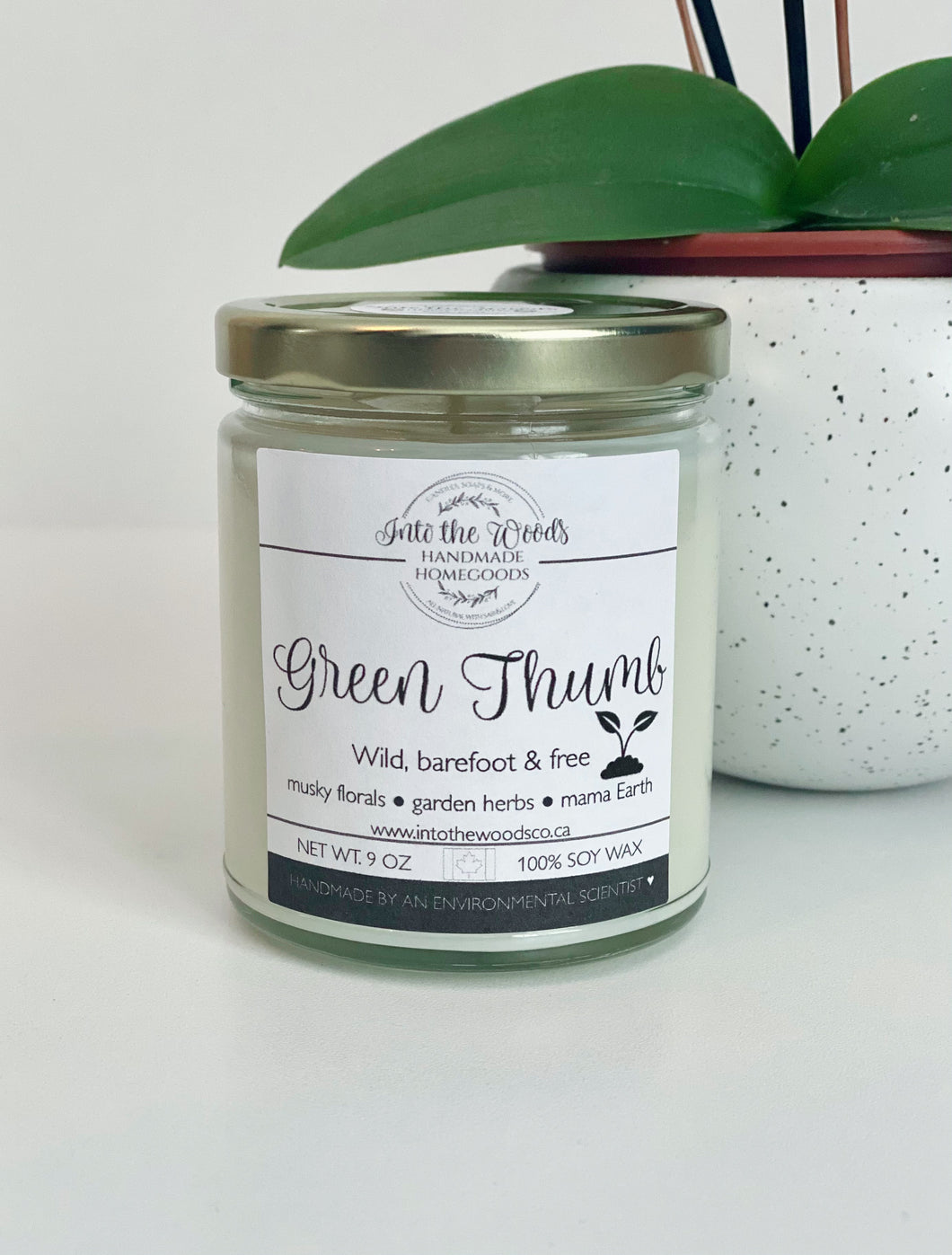 Green Thumb🌿musky florals, garden herbs & mama Earth